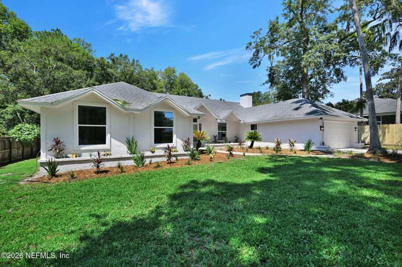 3 bedroom Single Family Residence at 12844 Plummer Grant Road, Hoods, Jacksonville — photo 1