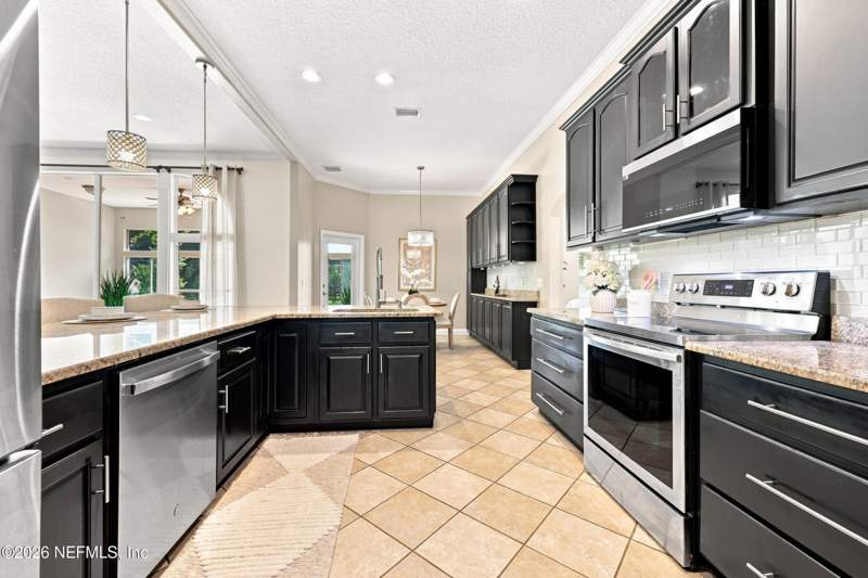 5 bedroom Single Family Residence at 879 County Road 217, Clay Hill, Jacksonville — photo 5