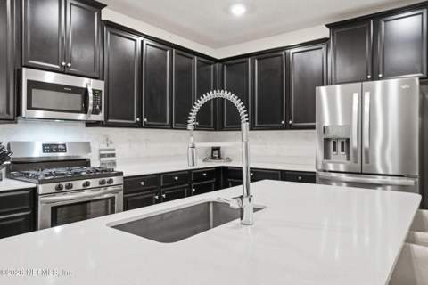 415 Portada Drive, St. Augustine FL - photo 17 of 59