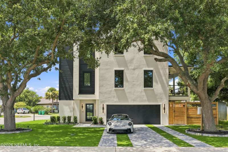 3 bedroom Townhouse at 319 St Augustine Boulevard, Atlantic Shores, Jacksonville Beach — photo 1
