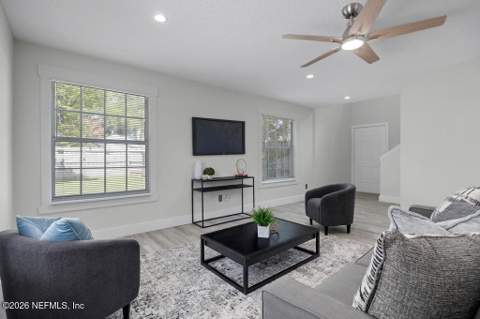 1625 Ashmore Green Drive, Jacksonville FL - photo 8 of 41
