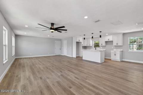 4040 Cove Saint Johns Road, Jacksonville FL - photo 6 of 56