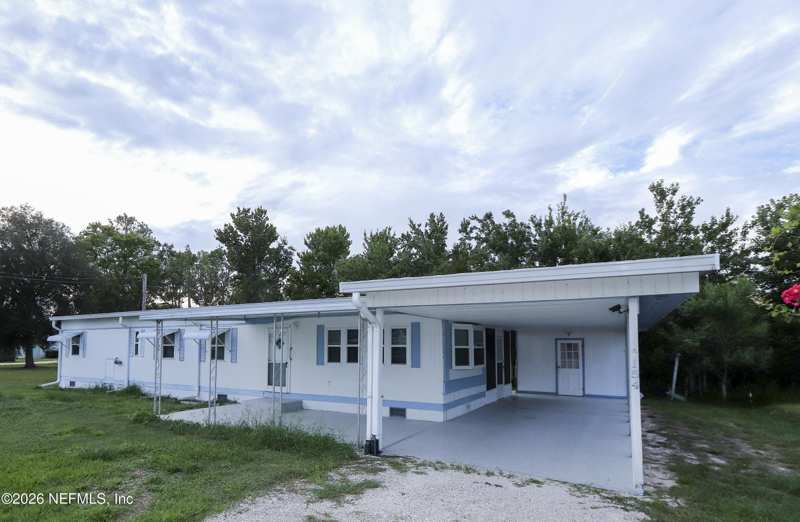 3 bedroom Mobile Home at 154 Tennessee Avenue, River Park, Crescent City — photo 1