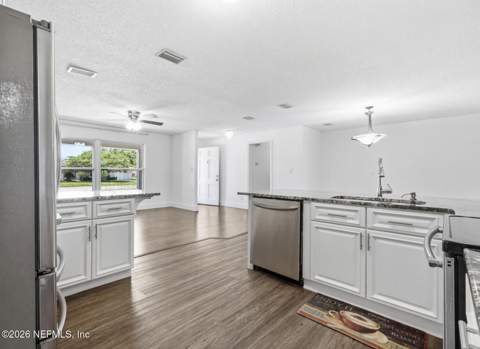 8545 Old Kings Road, Jacksonville FL - photo 8 of 38