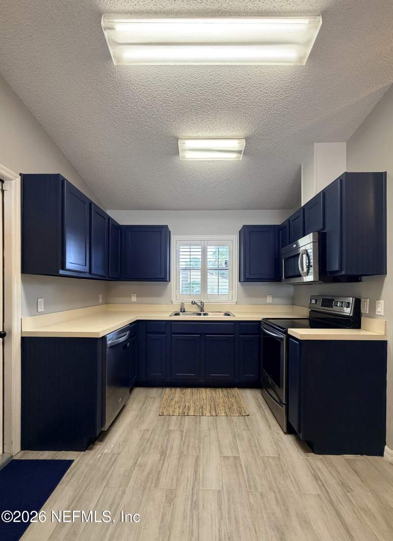 3 bedroom Townhouse at 8688 Deermoss Way, Pine Run, Jacksonville — photo 4