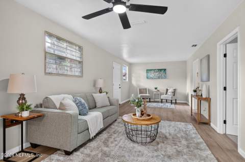 1715 Brooker Place, Jacksonville FL - photo 8 of 37