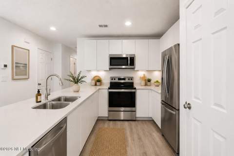 1236 Hart Street, Jacksonville FL - photo 7 of 33
