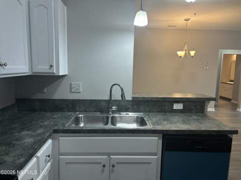 3711 Kirkpatrick Circle #16-1, Jacksonville FL - photo 8 of 27