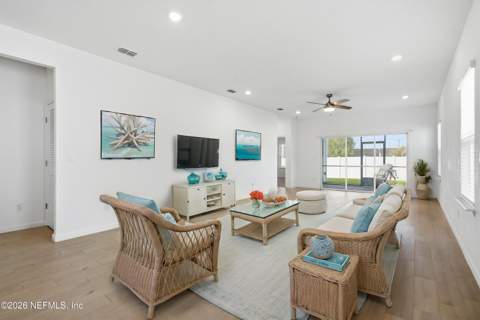 6896 Friendship Fountain Avenue, Jacksonville FL - photo 12 of 36