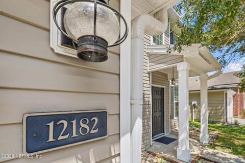 12182 Georgia Oak Court, Jacksonville FL - photo 7 of 55