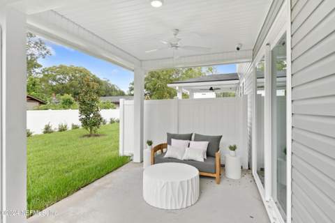 6067 Crossroads Station Drive, Jacksonville FL - photo 18 of 20