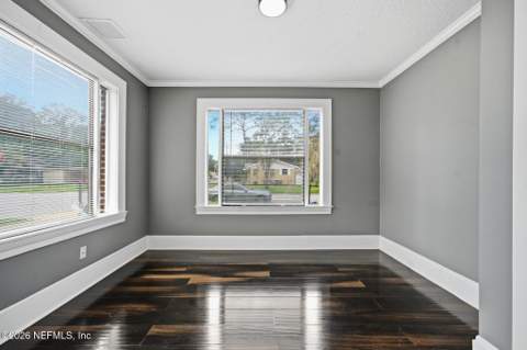 541 Linwood Avenue, Jacksonville FL - photo 7 of 22