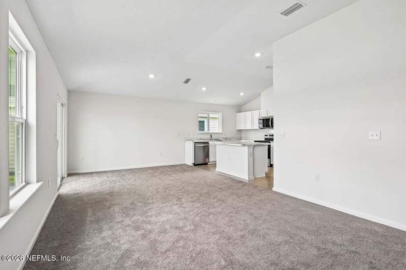 3 bedroom Single Family Residence at 8279 Hawkes Meadow Drive, Hawkes Meadow, Jacksonville — photo 3