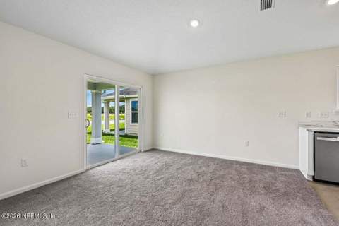 8279 Hawkes Meadow Drive, Jacksonville FL - photo 6 of 26