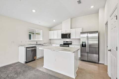 8279 Hawkes Meadow Drive, Jacksonville FL - photo 8 of 26
