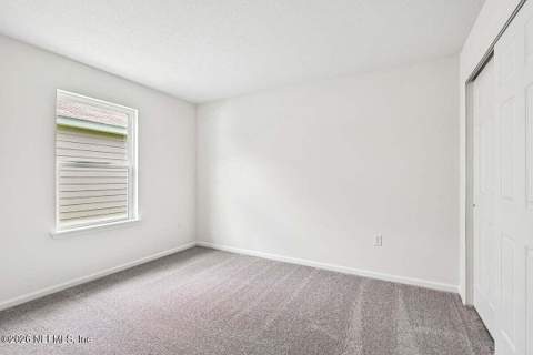 8279 Hawkes Meadow Drive, Jacksonville FL - photo 16 of 26