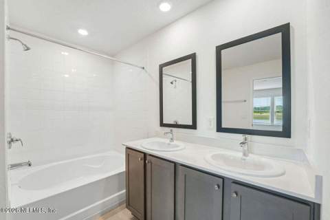 8177 Hawkes Meadow Drive, Jacksonville FL - photo 22 of 25