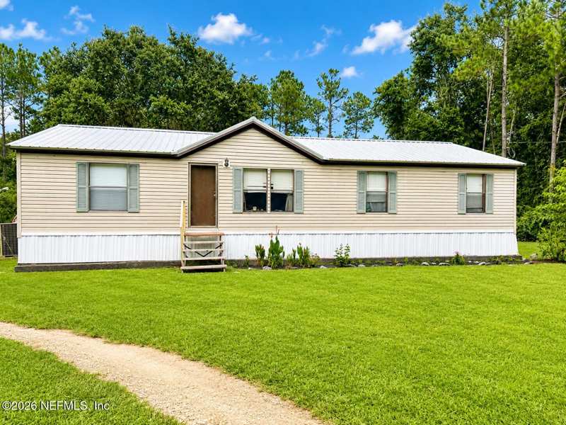 3 bedroom Mobile Home at 318 Lakeshore Drive, Paradise Lakes, Georgetown — photo 1