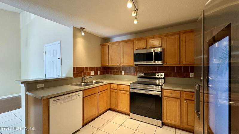 3 bedroom Condominium at 3680 Kirkpatrick Circle #15, Willow Ridge, Jacksonville — photo 5