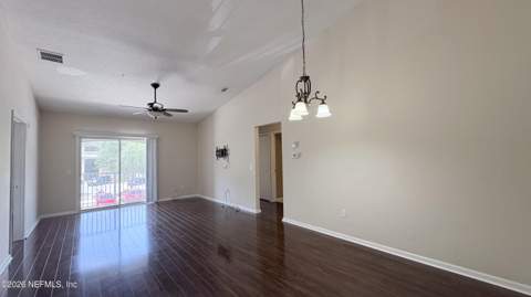 3680 Kirkpatrick Circle #15, Jacksonville FL - photo 7 of 21