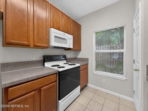 5260 Collins Road #1201, Jacksonville FL - photo 17 of 50