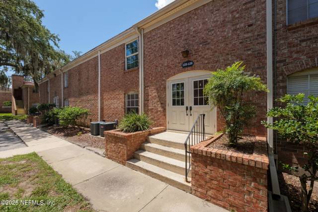 5201 ATLANTIC Boulevard #125