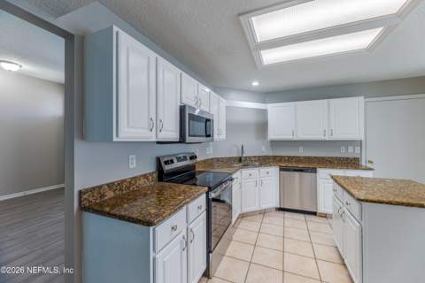 13870 Softwind Trail, Jacksonville FL - photo 20 of 43