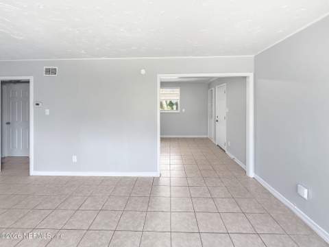 4668 Portsmouth Avenue, Jacksonville FL - photo 9 of 34