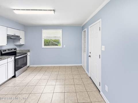 4668 Portsmouth Avenue, Jacksonville FL - photo 10 of 34