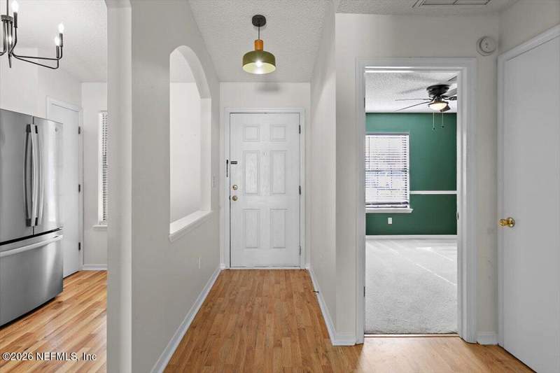 2 bedroom Townhouse at 327 Redwood Lane, St Johns Riverside, St. Johns — photo 2