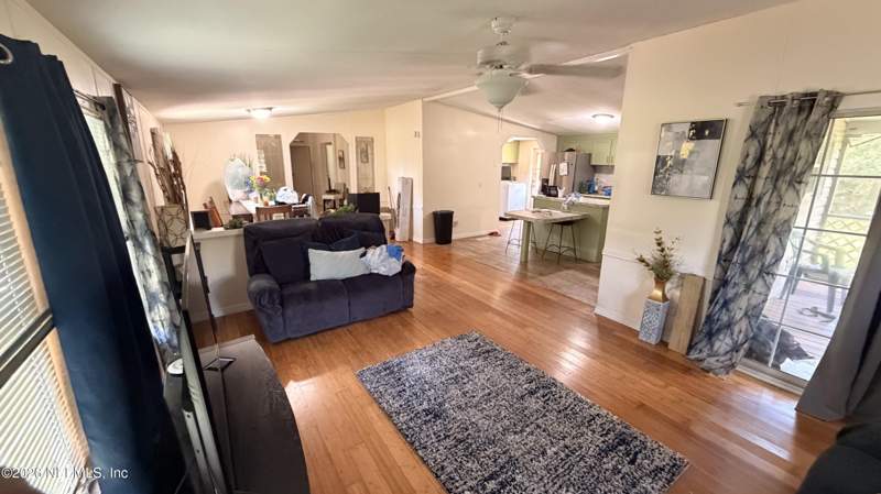 3 bedroom Mobile Home at 4449 Dalry Drive, Not Validd, Jacksonville — photo 2