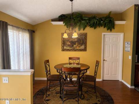 10812 Jessica Ash Drive, Jacksonville FL - photo 6 of 17