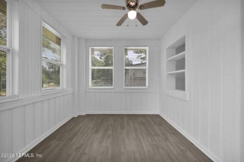 2816 Dellmont Avenue, Jacksonville FL - photo 8 of 31