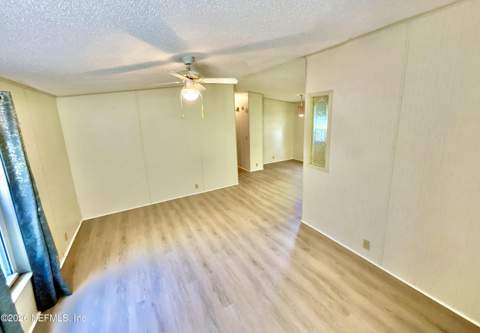 107 Crystal Lake Drive, Melrose FL - photo 8 of 40