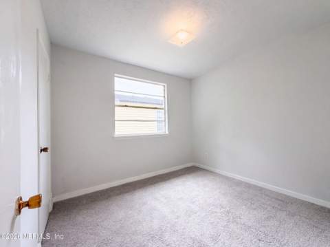 8951 Adams Avenue, Jacksonville FL - photo 10 of 16