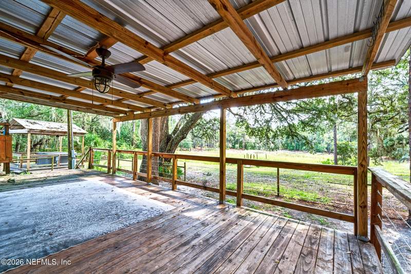 2 bedroom Mobile Home at 203 Pond Circle, Metes & Bounds, Interlachen — photo 2