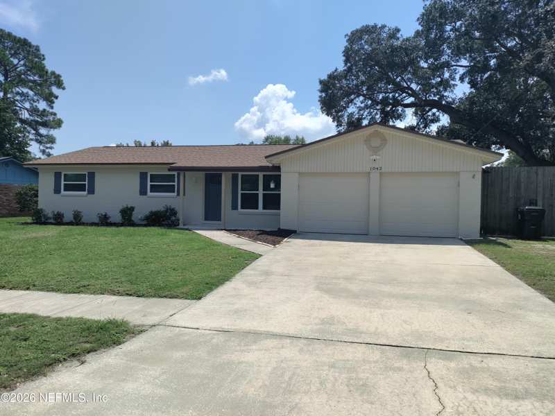 4 bedroom Single Family Residence at 1042 Grove Park Lane, Grove Park, Orange Park — photo 1