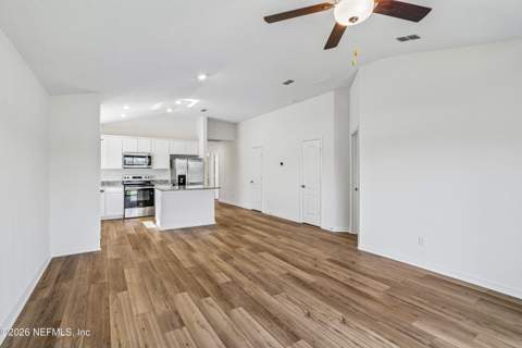 7664 Recon Drive, Jacksonville FL - photo 7 of 36