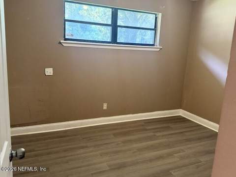8562 Darlington Drive, Jacksonville FL - photo 9 of 16