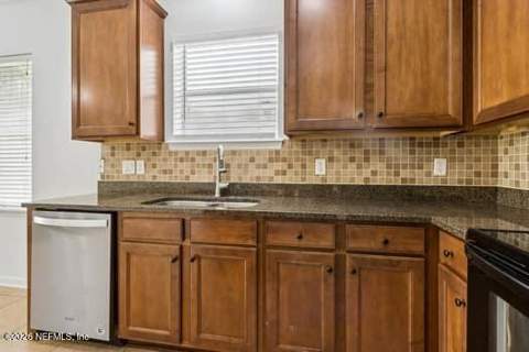 11779 Alexandra Drive, Jacksonville FL - photo 16 of 63
