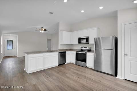 7668 Recon Drive, Jacksonville FL - photo 8 of 13