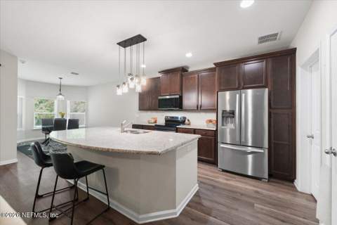 4561 Greenbrook Court, Jacksonville FL - photo 13 of 35
