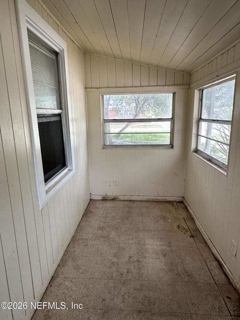 2 bedroom Single Family Residence at 1711 W 24th Street, Moncrief Park, Jacksonville — photo 4