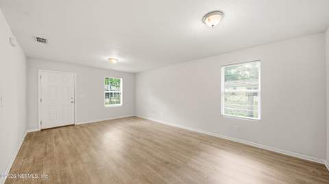2355 Jayson Avenue, Jacksonville FL - photo 6 of 40