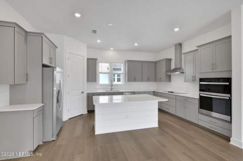 1035 1st Avenue, Jacksonville Beach FL - photo 19 of 41