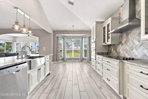 3009 Antigua Drive, Jacksonville Beach FL - photo 13 of 38