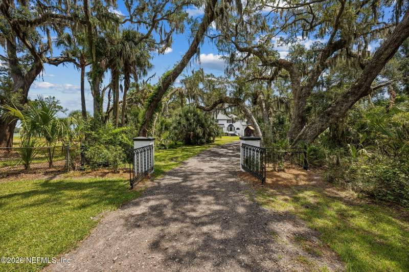 4 bedroom Single Family Residence at 97028 Landing Trail, Pirates Wood, Yulee — photo 4