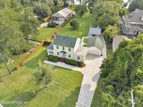 2704 Lake Shore Boulevard, Jacksonville FL - photo 8 of 91