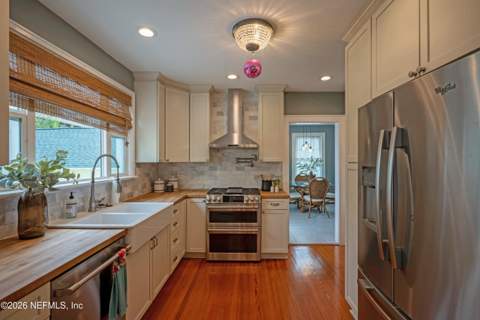 2704 Lake Shore Boulevard, Jacksonville FL - photo 24 of 91