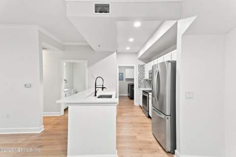 10075 Gate Parkway #103, Jacksonville FL - photo 9 of 35